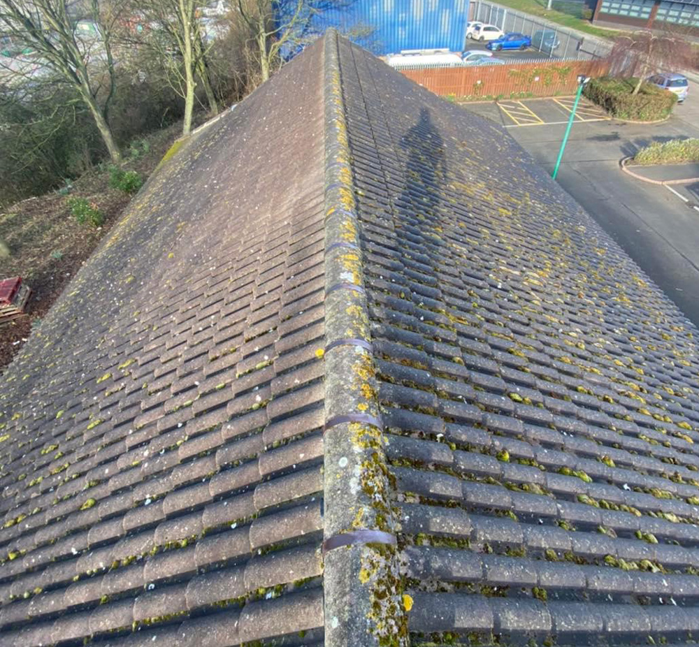 ABC Cleaning Services roof before cleaning